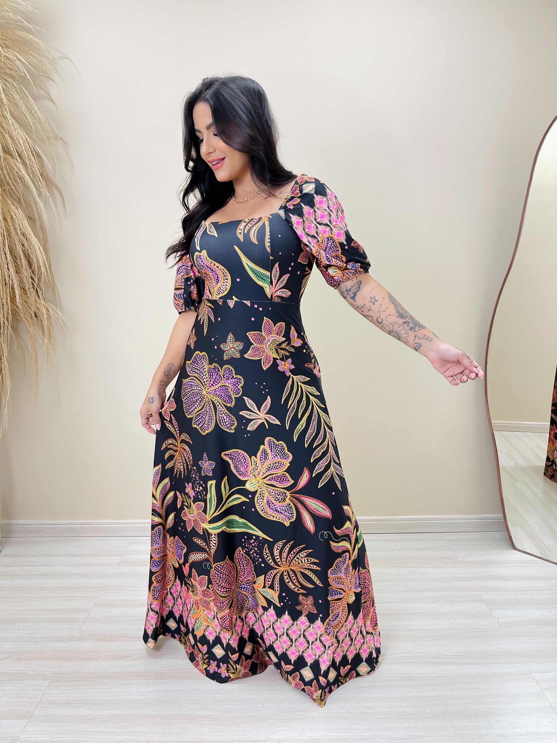 Vestido Juliana Flores Quânticas