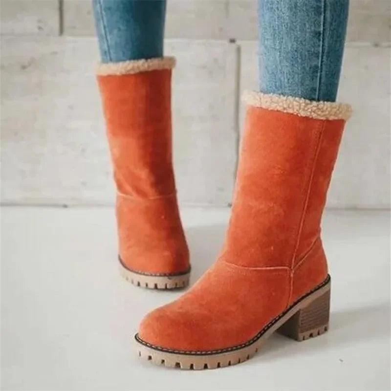 bota feminina, bota preta, bota cinza, bota feminina confortável, bota com forro, bota de pelúcia, bota com pelúcia, bota com lã, bota de camurça preta, bota de camurça, bota impermeável, bota impermeável cano curto, bota pelúcia cano curto