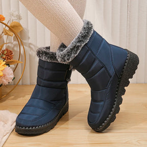 bota feminina, bota preta, bota cinza, bota feminina confortável, bota com forro, bota de pelúcia, bota com pelúcia, bota com lã, bota de camurça preta, bota de camurça, bota impermeável, bota impermeável cano curto, bota pelúcia cano curto