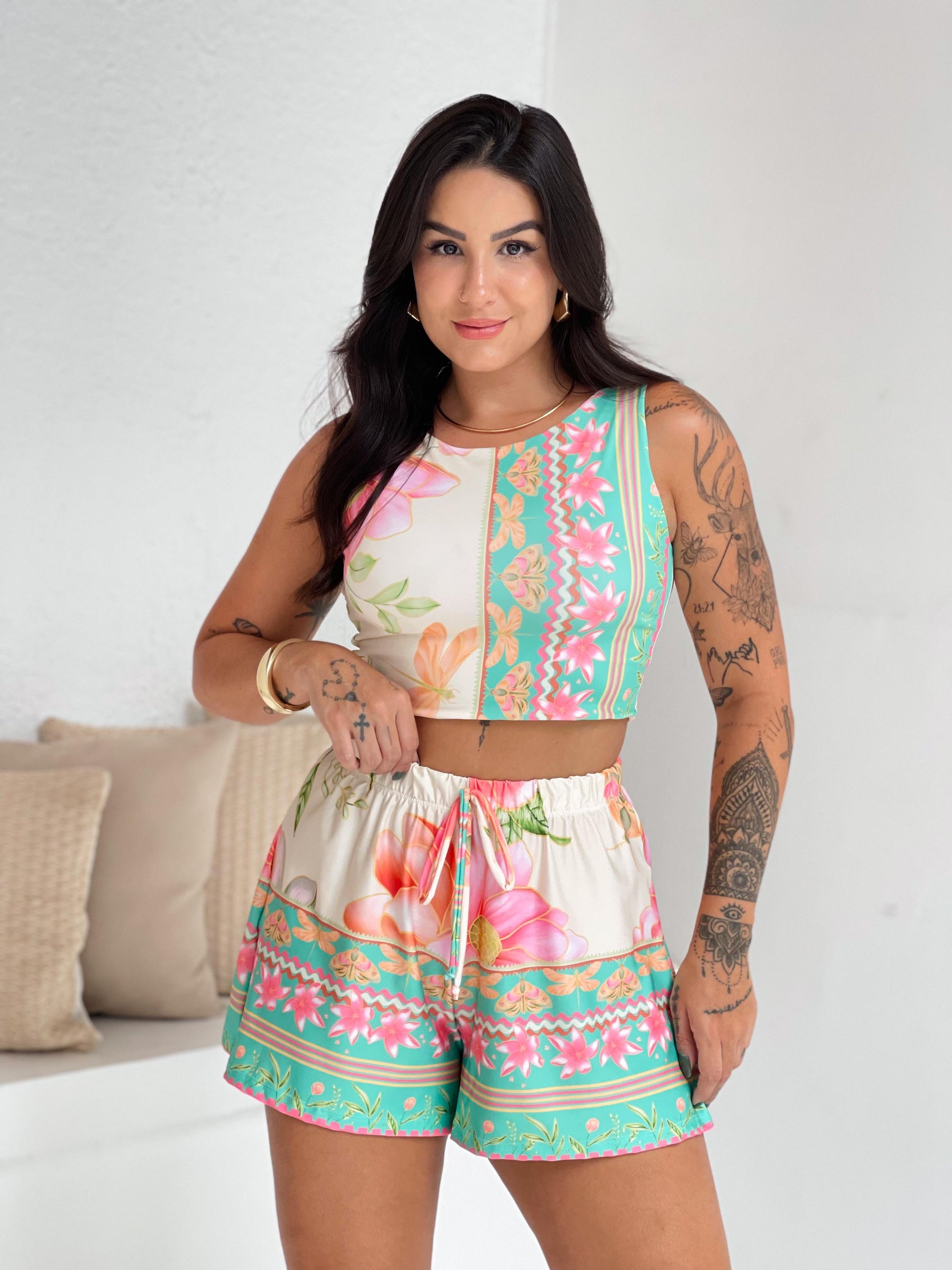 Conjunto Sofia Estampado Far Pétalas Encantadas